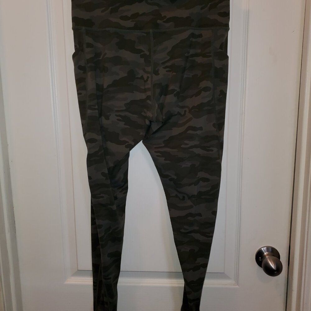 Camo Leggings Super Butter Soft Plus w/2 side pockets - 2XL - Picture 3 of 7